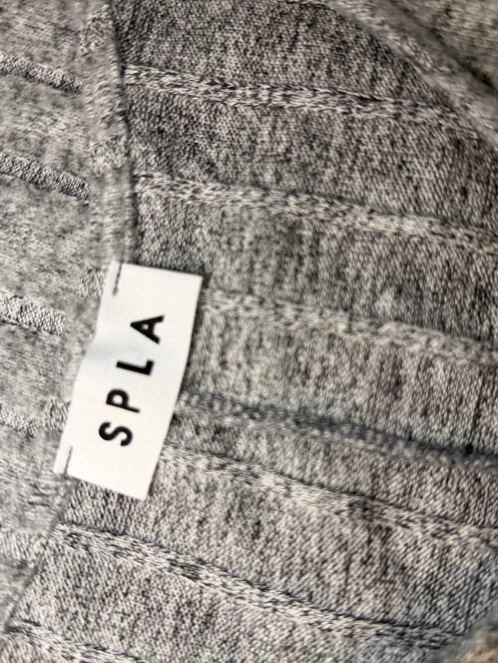 NWOT Grey Ribbed Top - Picture 9 of 12